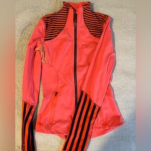 Lululemon forme jacket